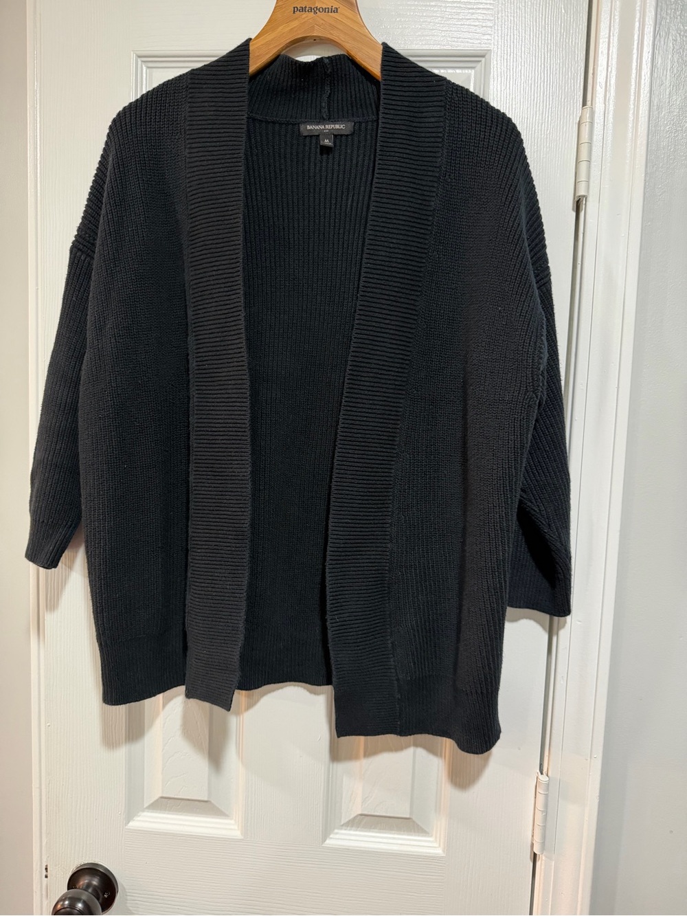 Banana Republic Black Open-Front Ribbed Cardigan Sweater / women’s medium